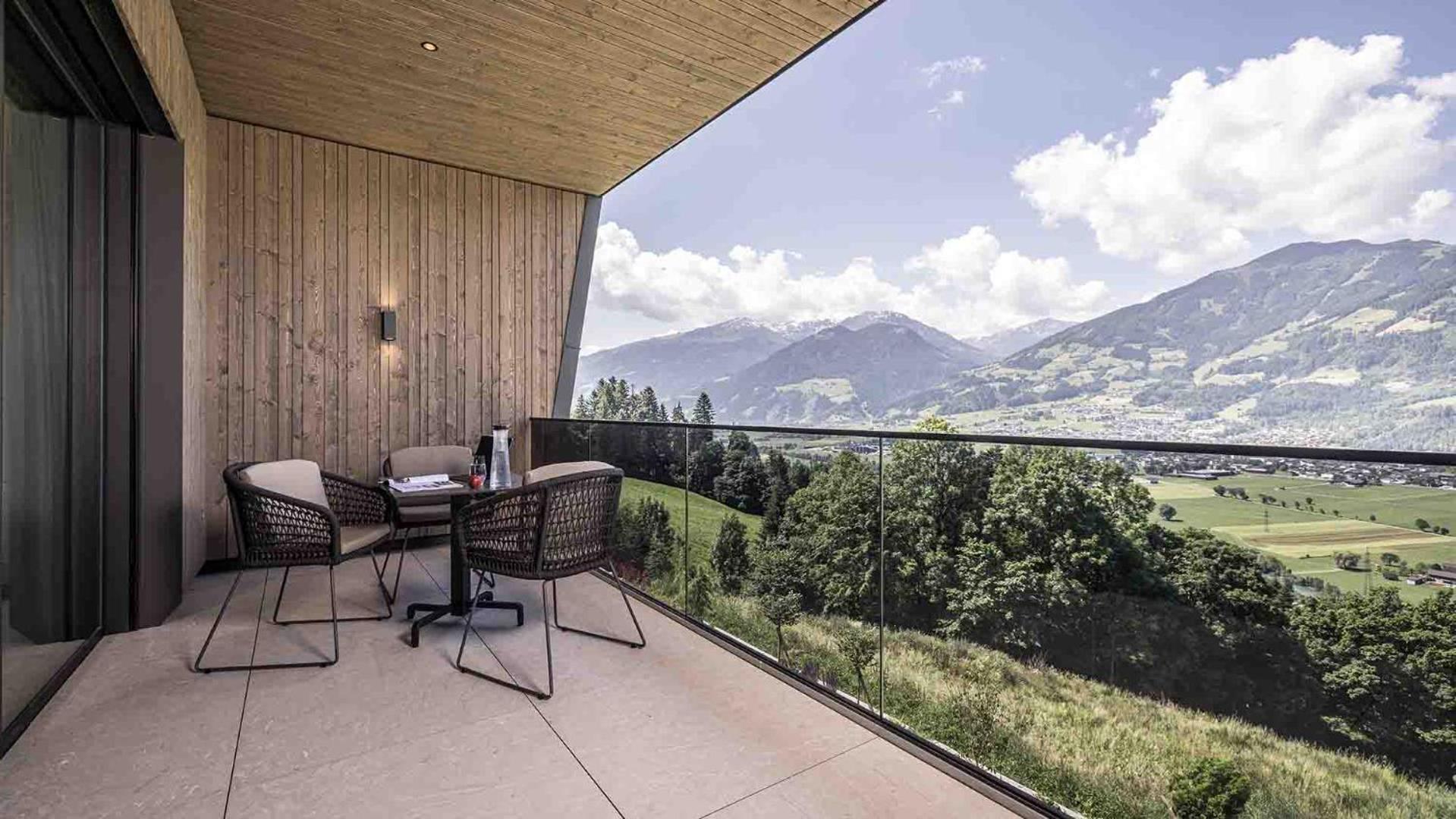 Panorama Eagle Lodge Hart im Zillertal Exterior photo
